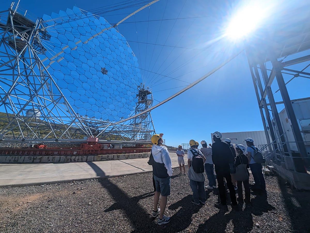 The students visit the prototype Large-Sized Telescope, the LST-1.